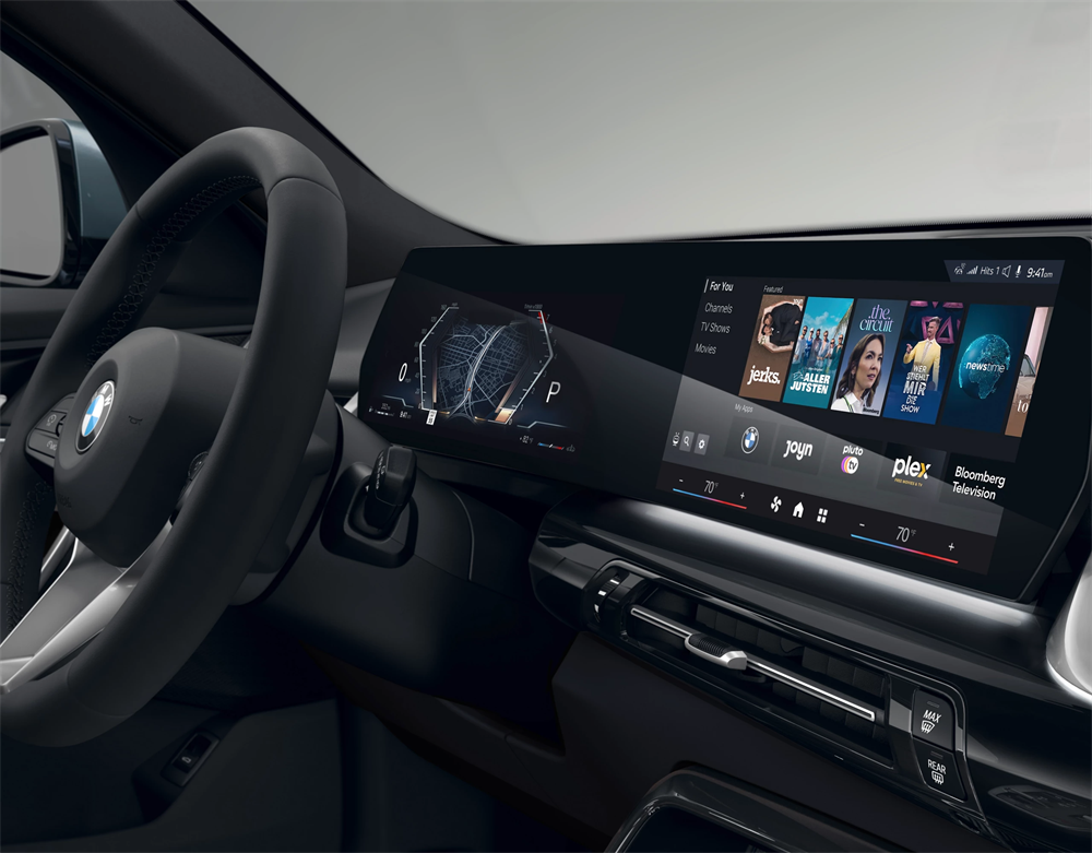 2027 BMW X2 interior image