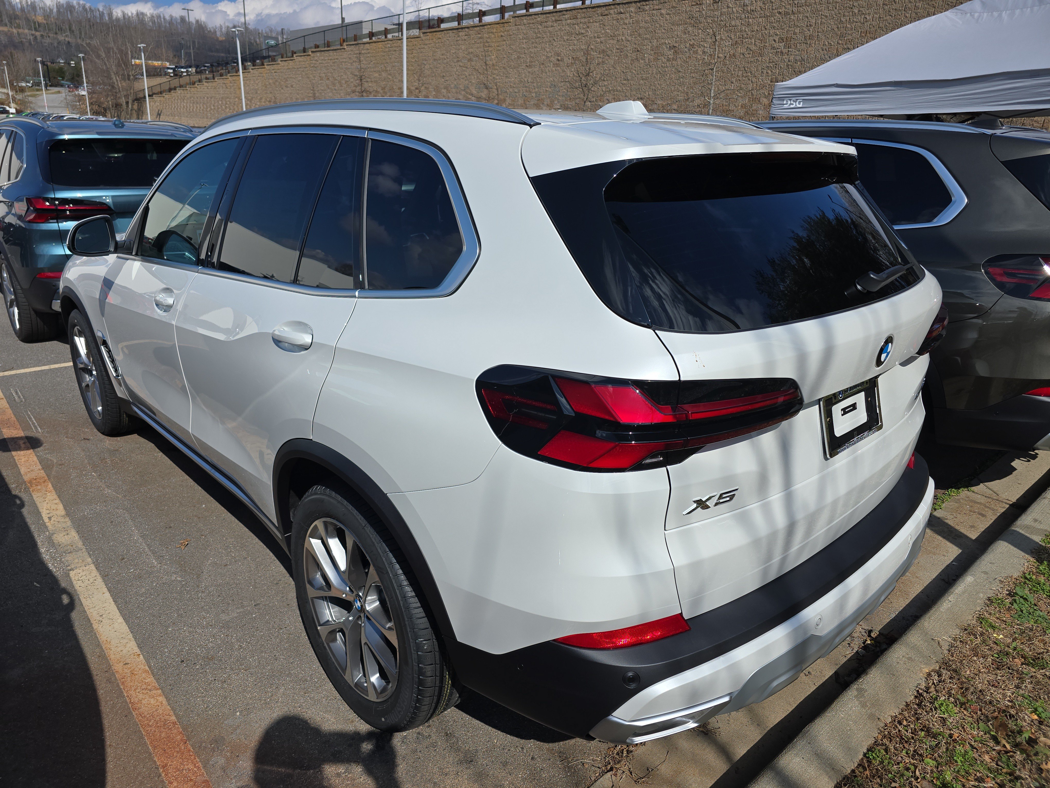 New 2026 BMW X5 xDrive40i SUV