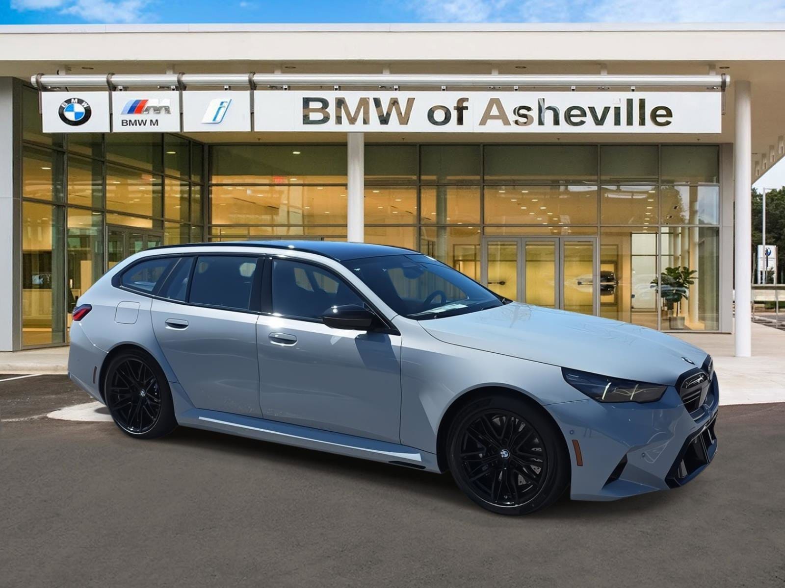 2026 BMW M5 M5 Touring's photo