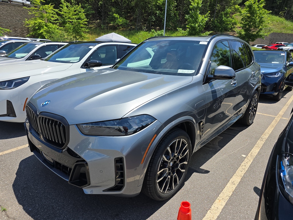 New 2026 BMW X5 PHEV SUV