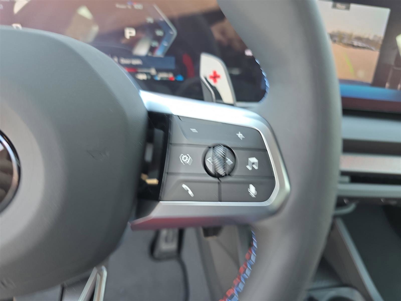 2025 BMW 2 Series M235 - Photo 32