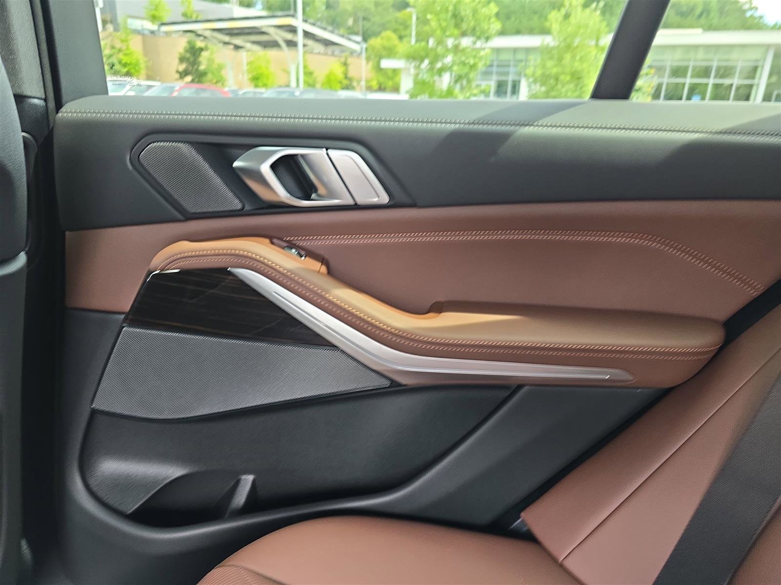 2026 BMW X5 50e - Photo 18