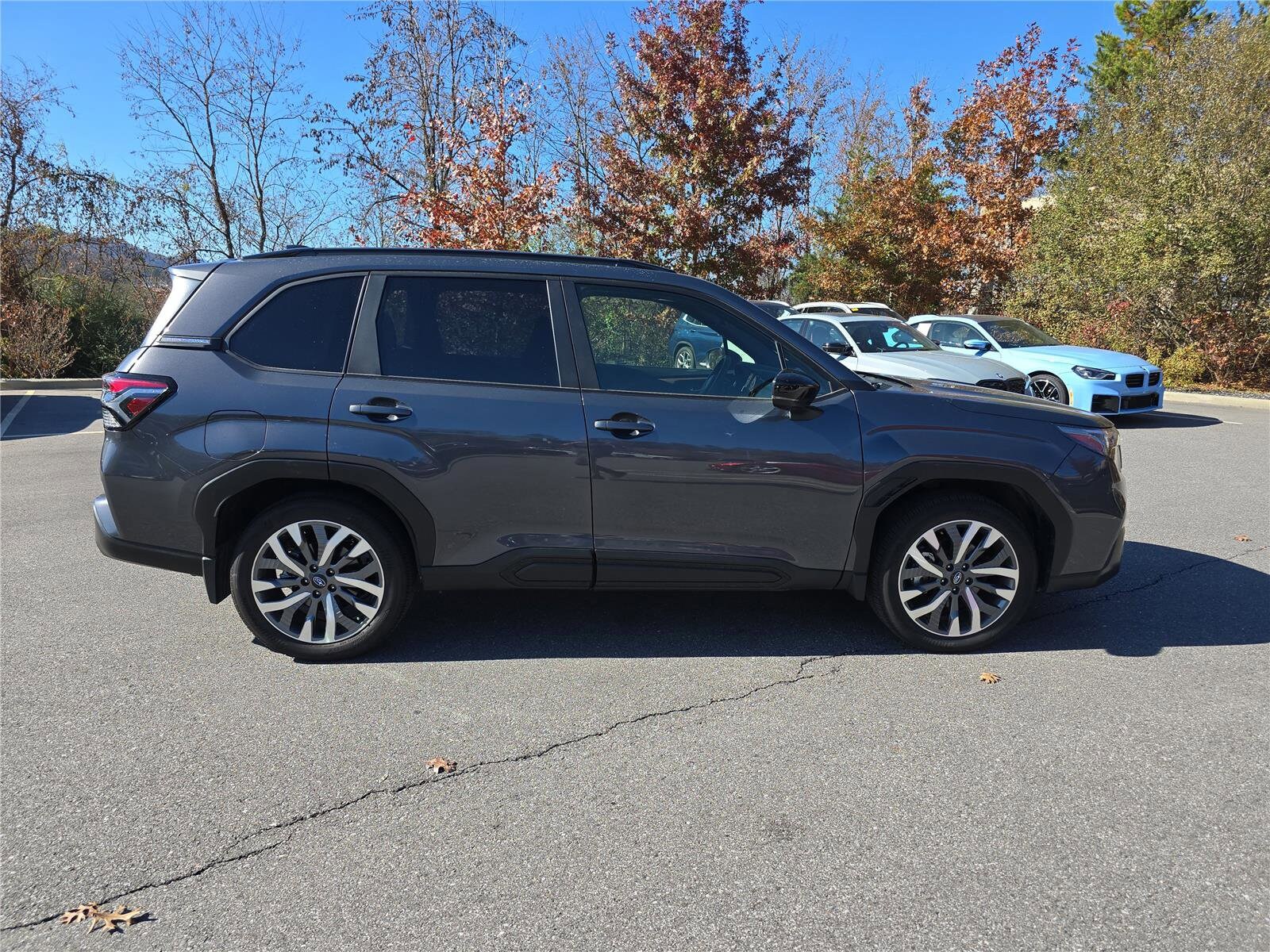 2025 Subaru Forester Touring photo 2