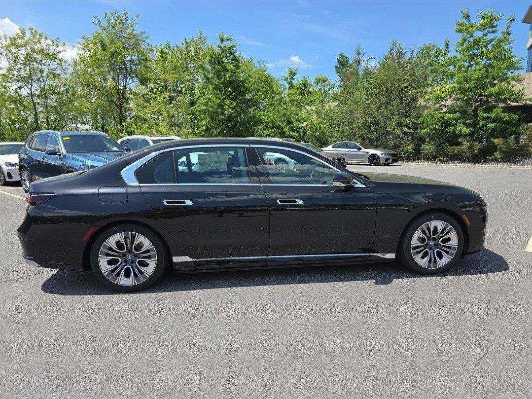Used 2025 BMW i7 60 with VIN WBY53EJ05SCV00230 for sale in Arden, NC
