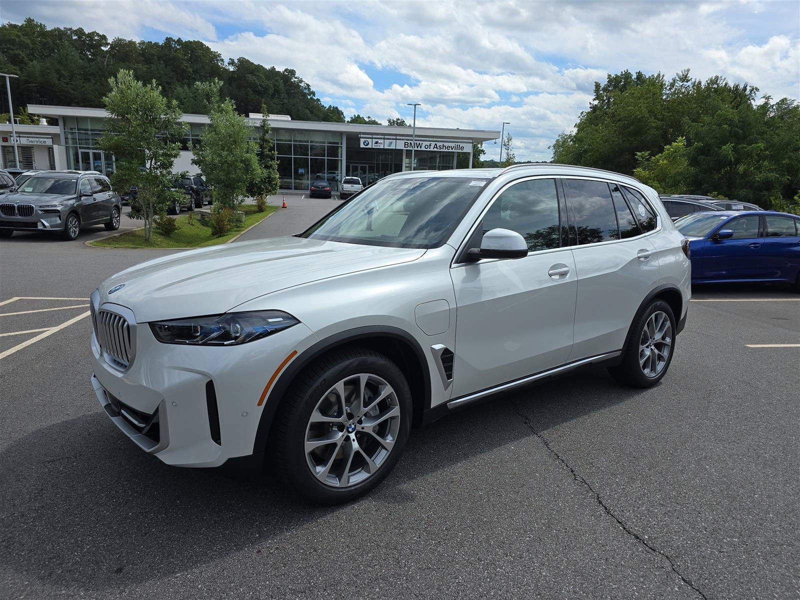 2026 BMW X5 50e - Photo 8
