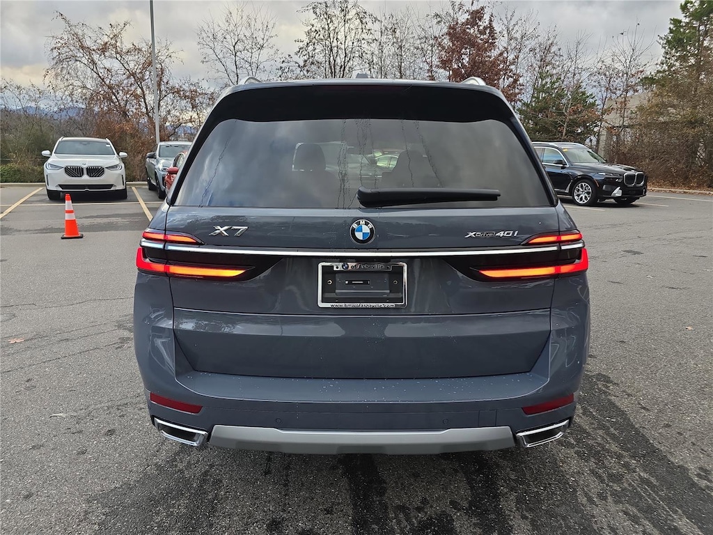 New 2026 BMW X7 SUV