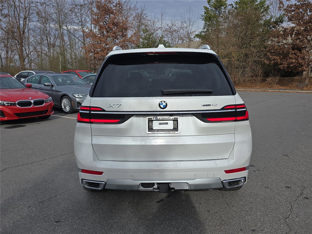New 2026 BMW X7 SUV