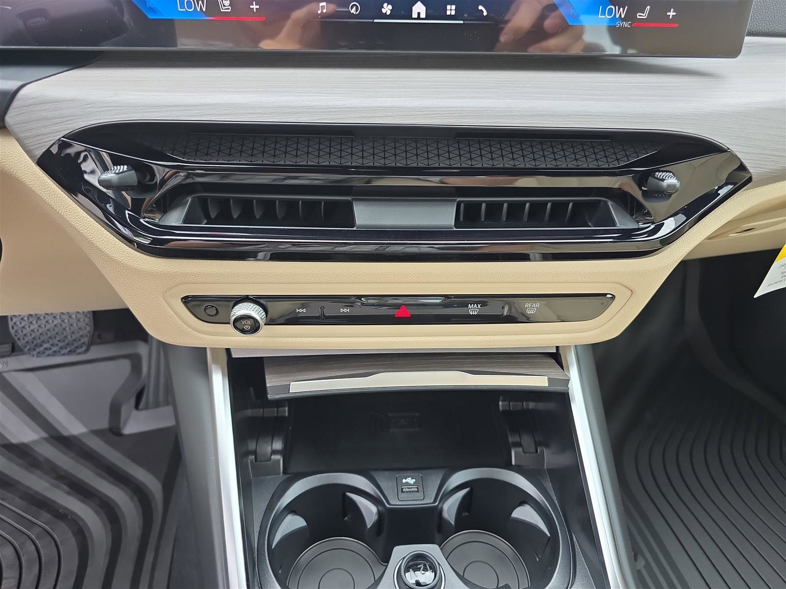 2026 BMW 4 Series 430i - Photo 24