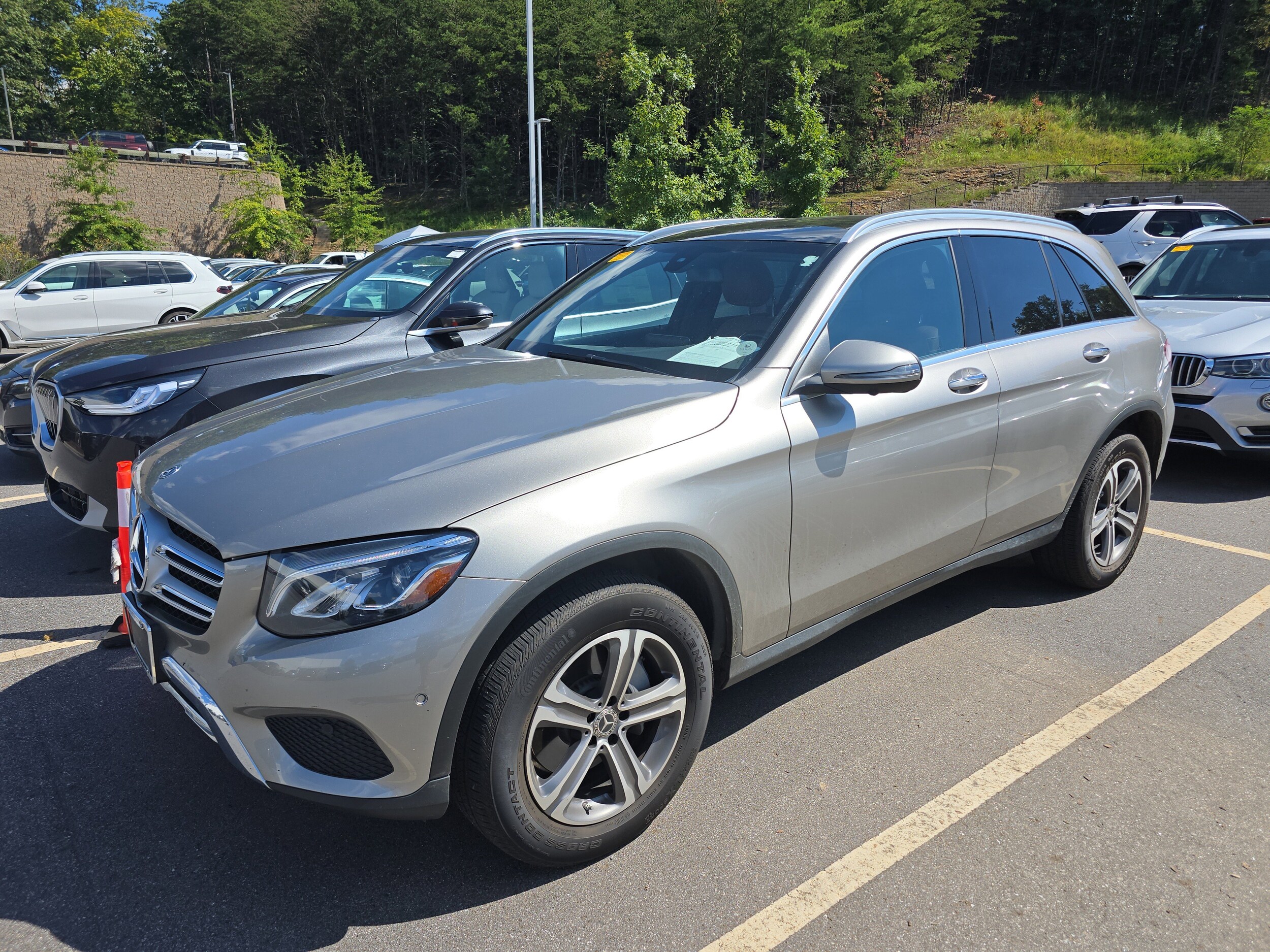 2019 Mercedes Benz GLC 300 photo 4