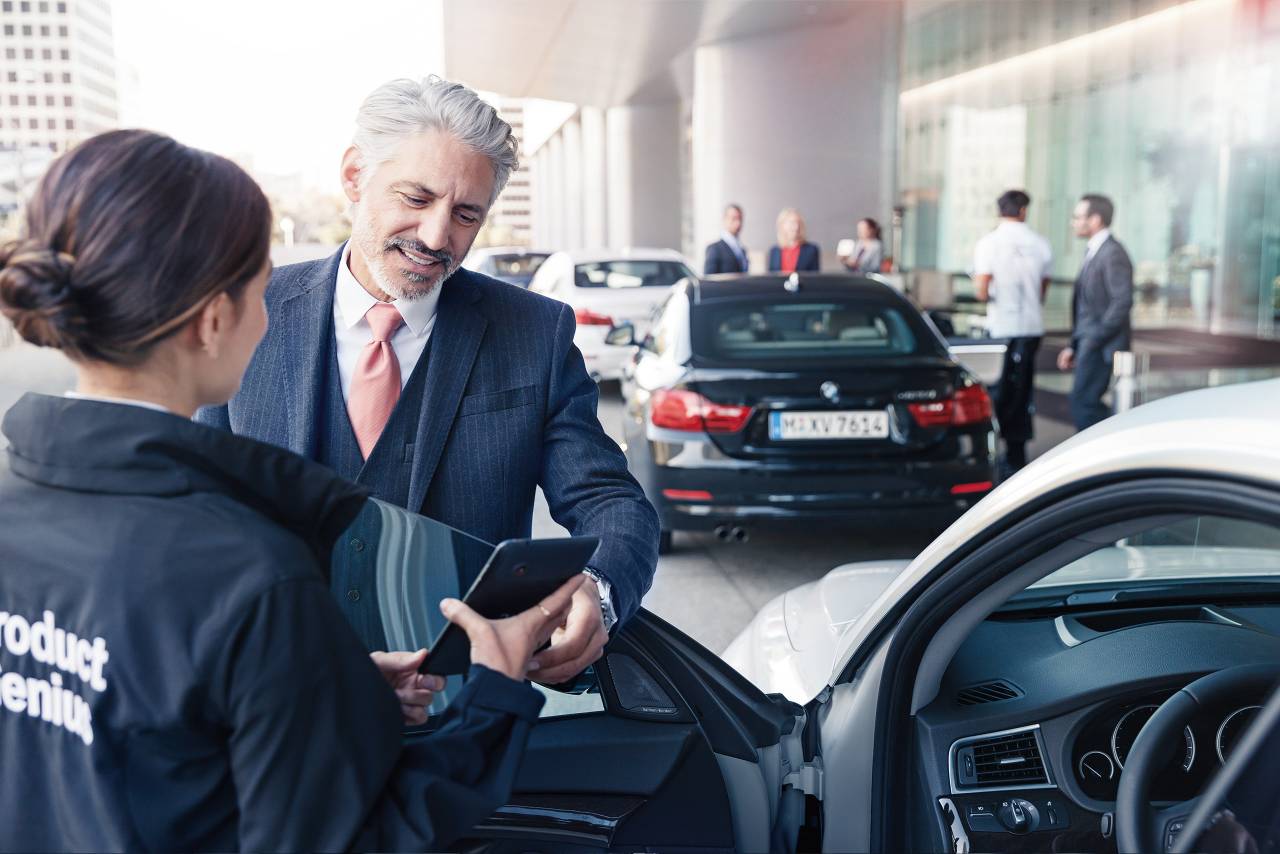 Should You Buy or Lease a BMW Vehicle? | BMW of Asheville