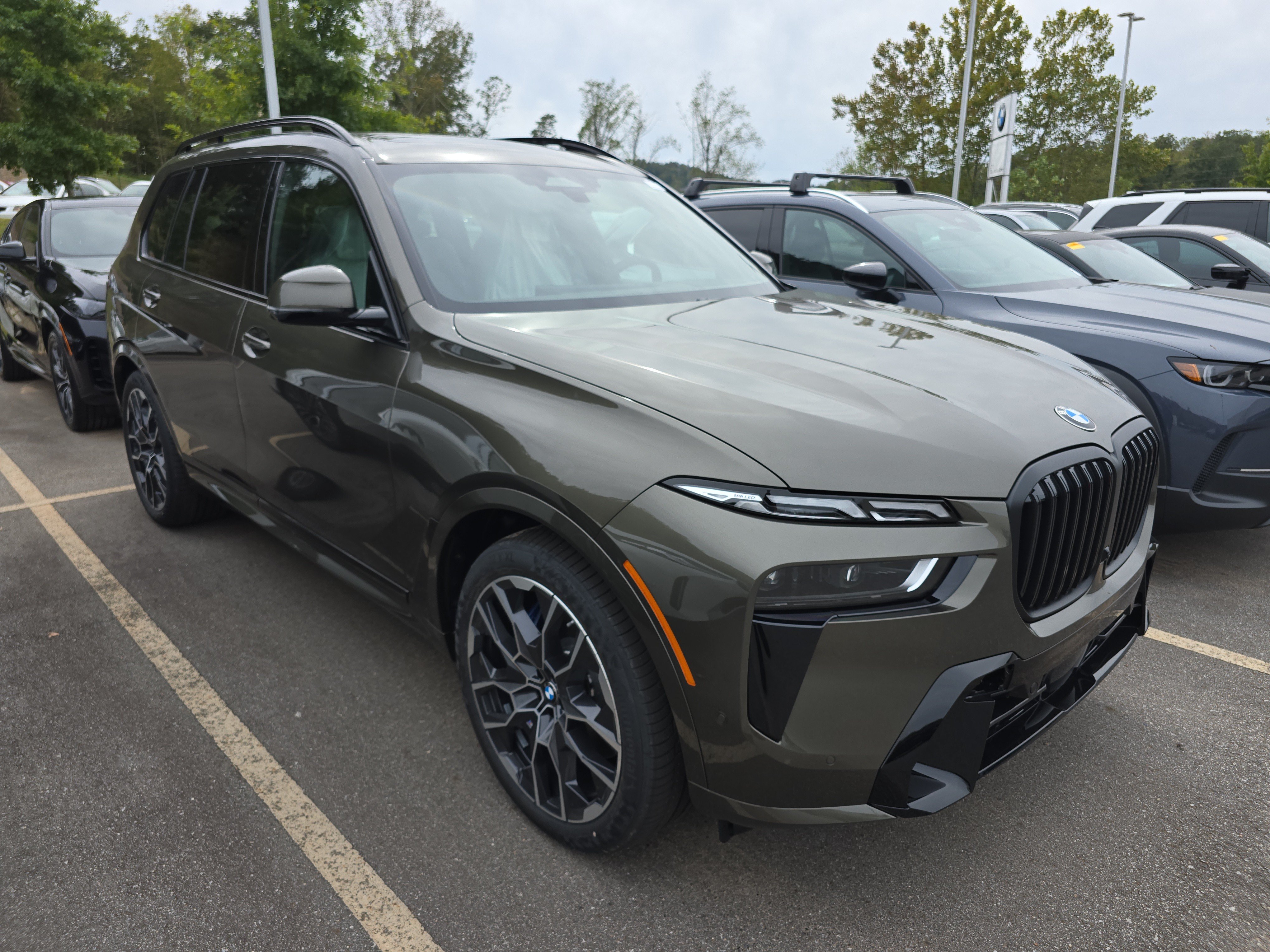 2027 BMW X7 xDrive40i SUV