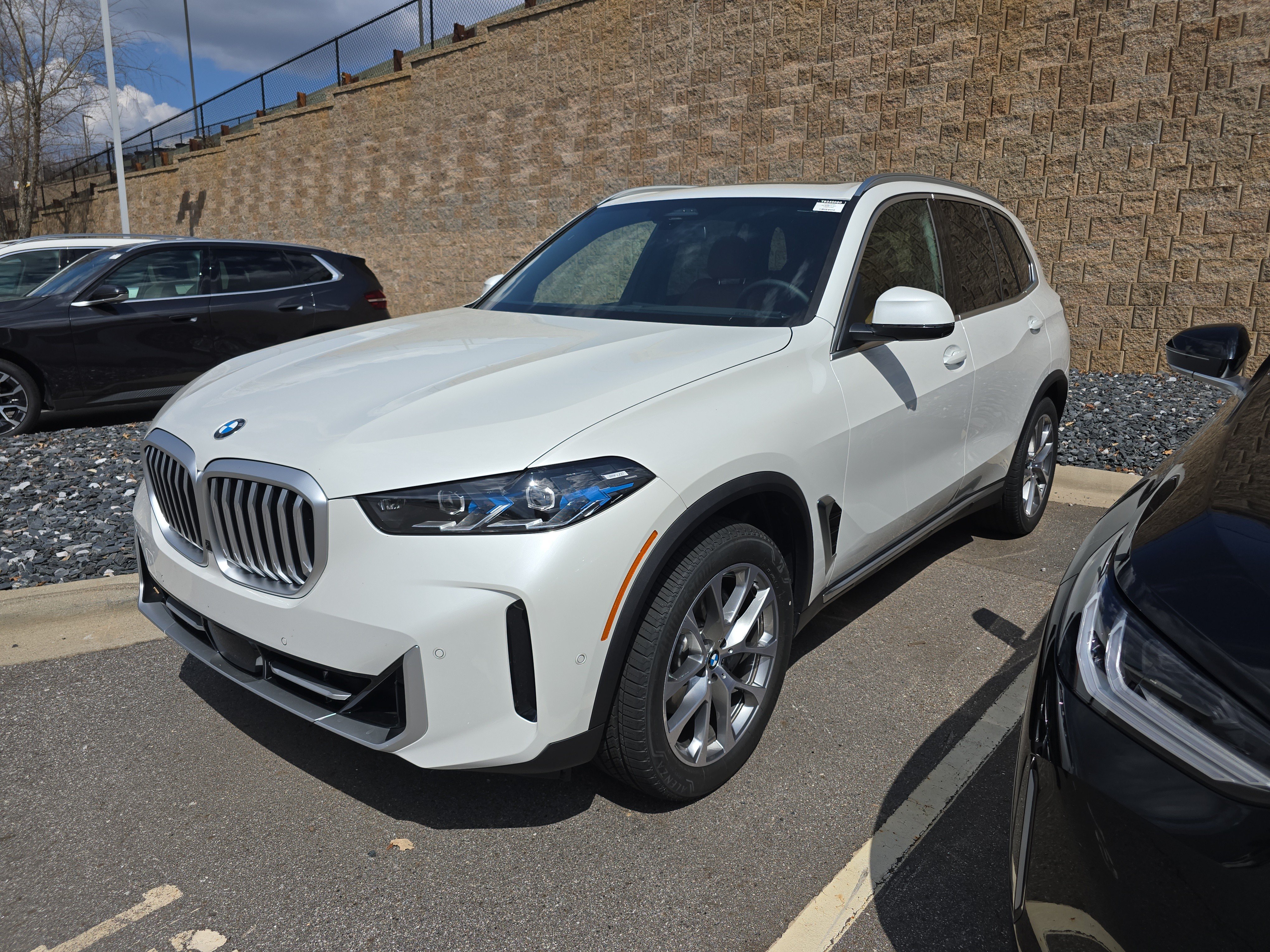 New 2026 BMW X5 xDrive40i SUV