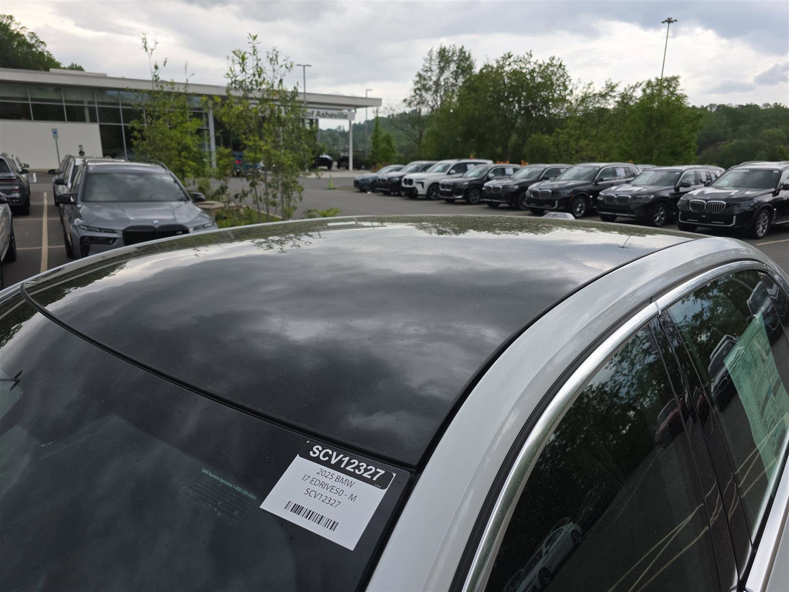 2025 BMW i7 50 - Photo 13
