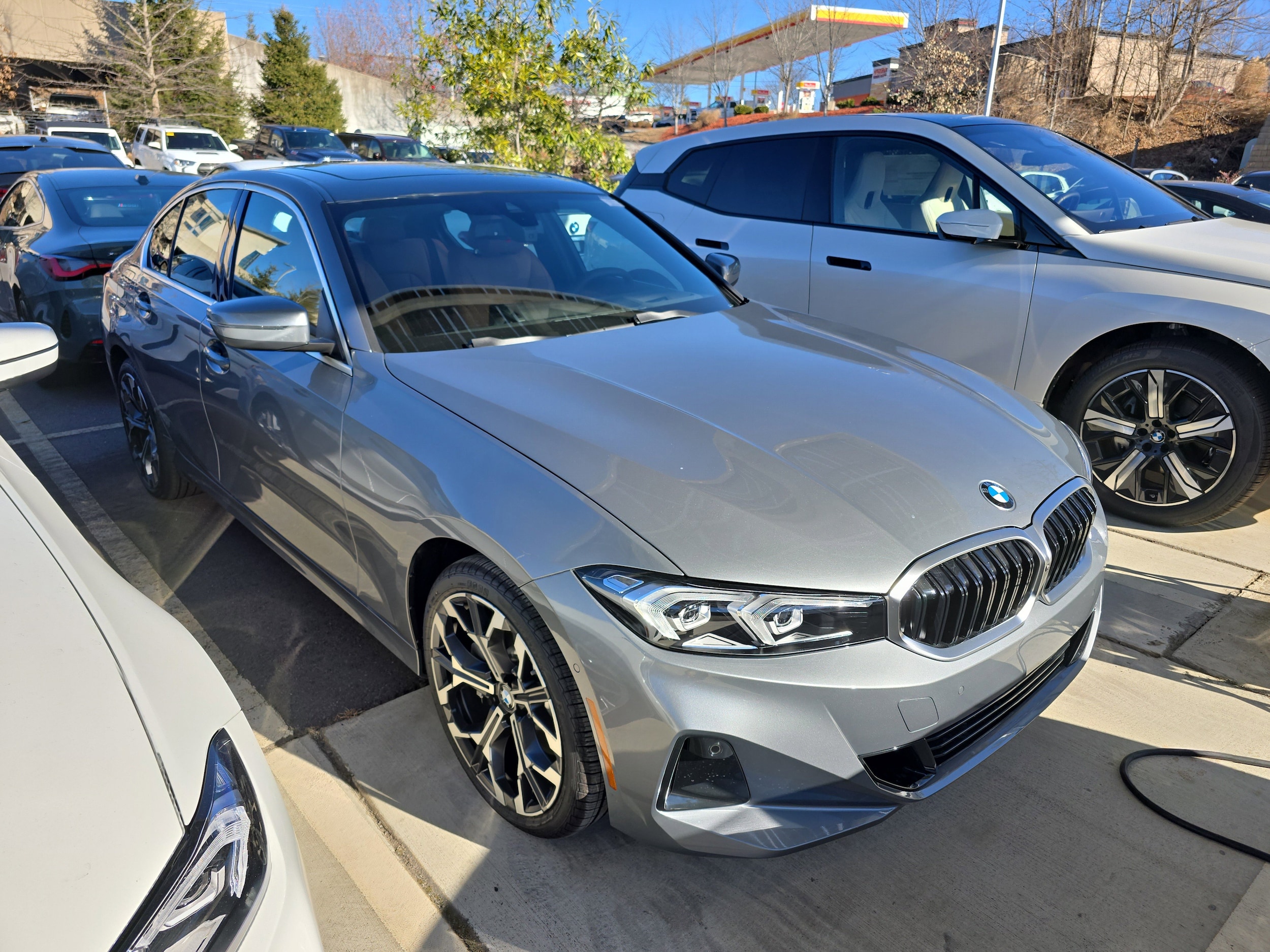 2026 BMW 3 Series 330i's photo