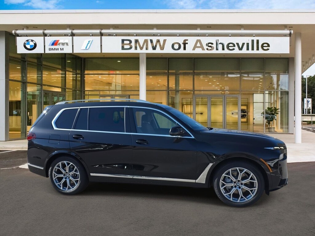 New 2026 BMW X7 SUV