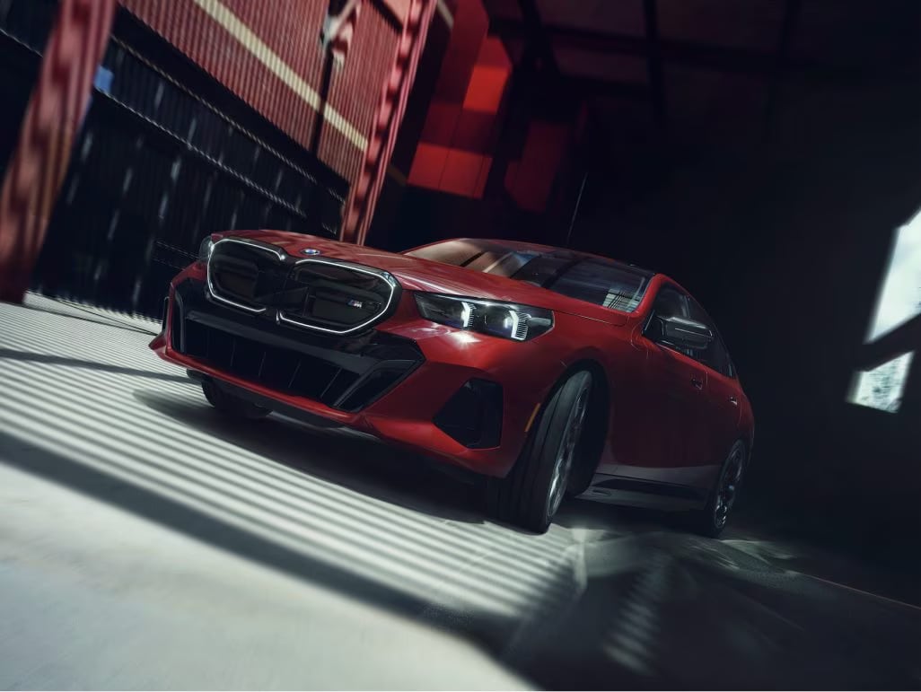 2024-bmw-i5-poised.png