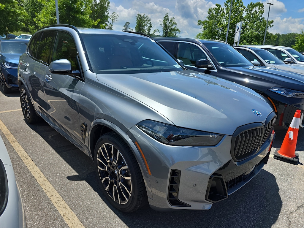 New 2026 BMW X5 PHEV SUV
