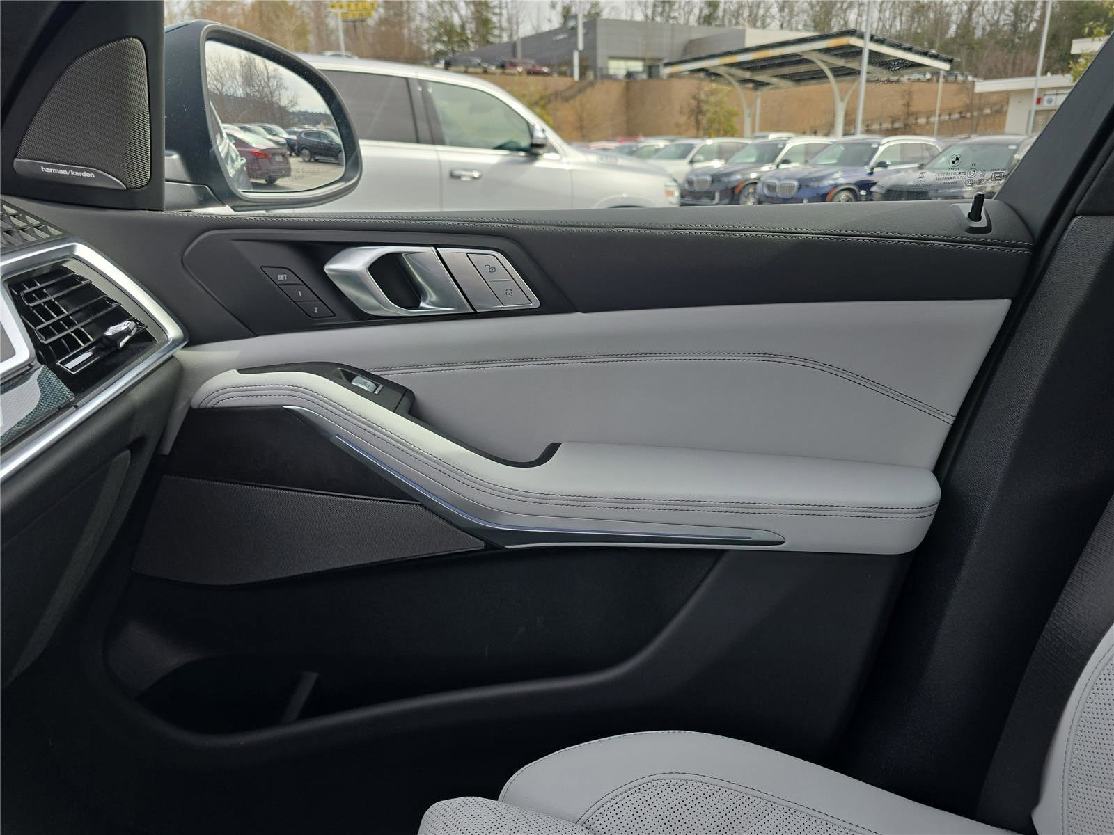 2026 BMW X7 40i - Photo 24