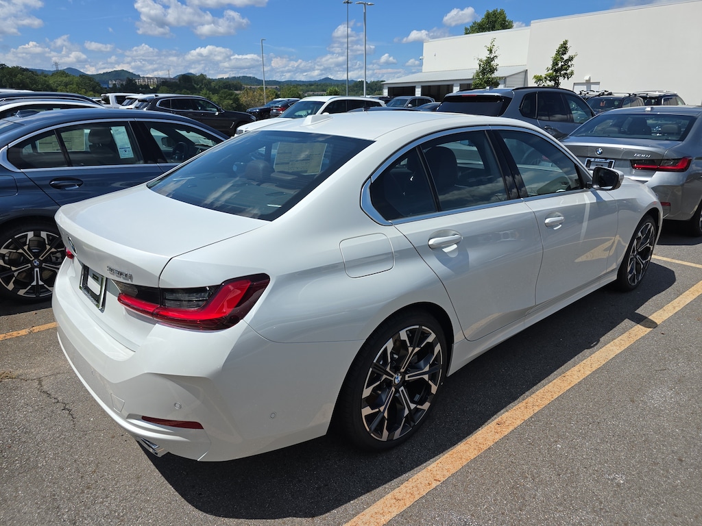 New 2026 BMW 330i Sedan
