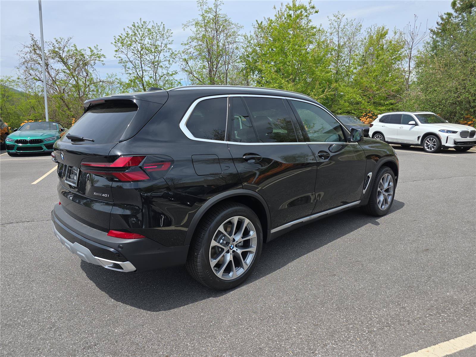 New 2026 BMW X5 xDrive40i xDrive40i Sports Activity Vehicle