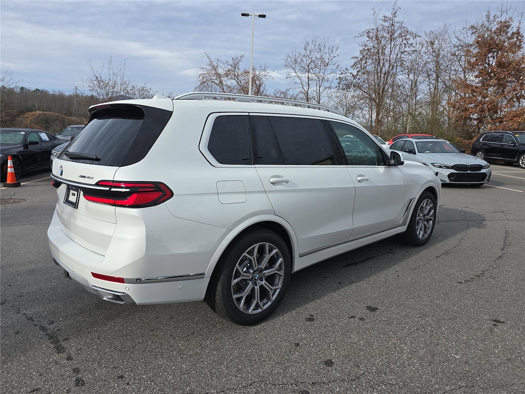 New 2026 BMW X7 SUV