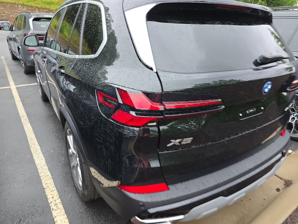 New 2026 BMW X5 PHEV SUV