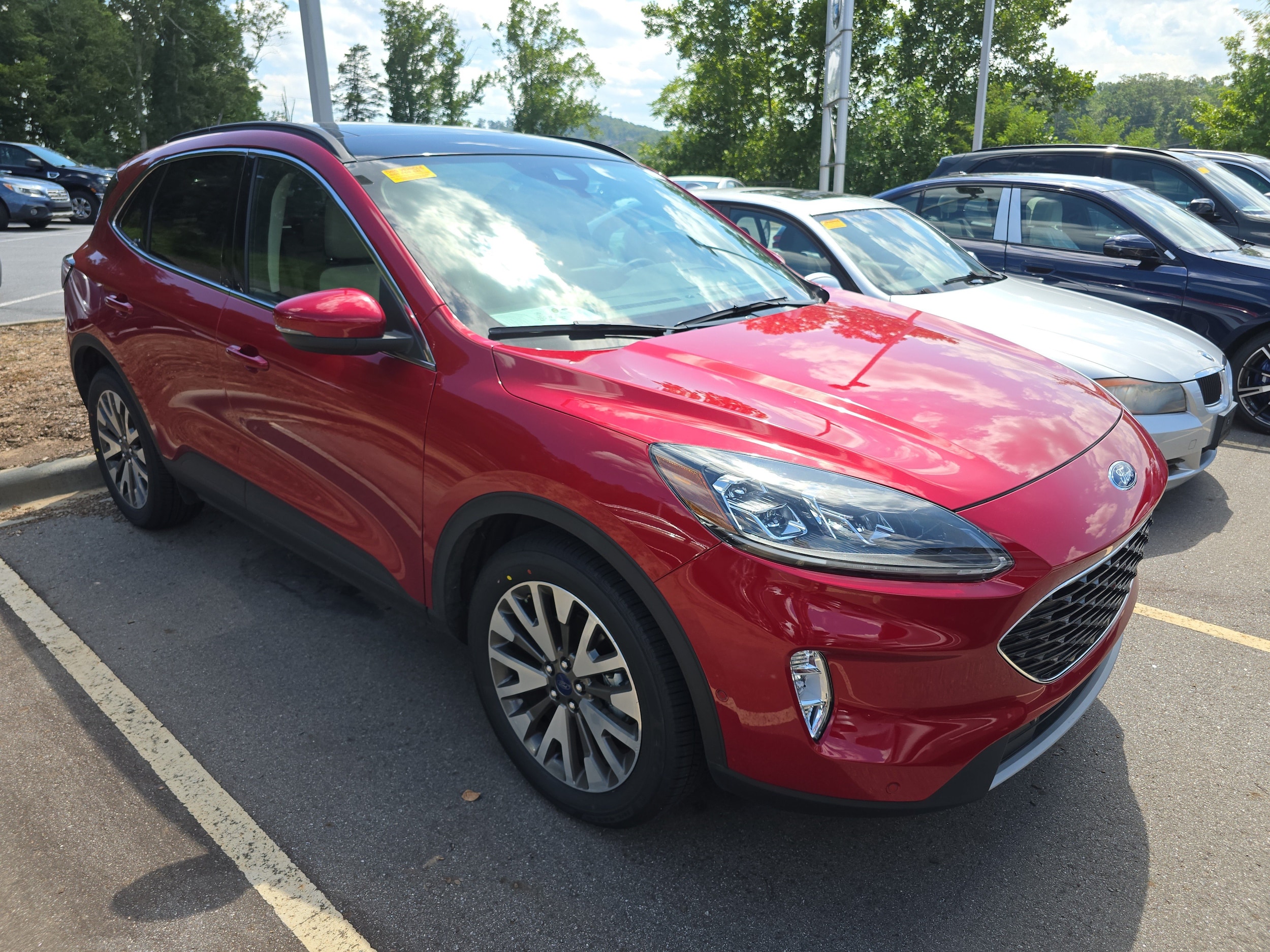 Rapid Red Metallic Tinted Clearcoat 2020 Ford Escape SUV / Crossover All-Wheel Drive 8-Speed Automatic