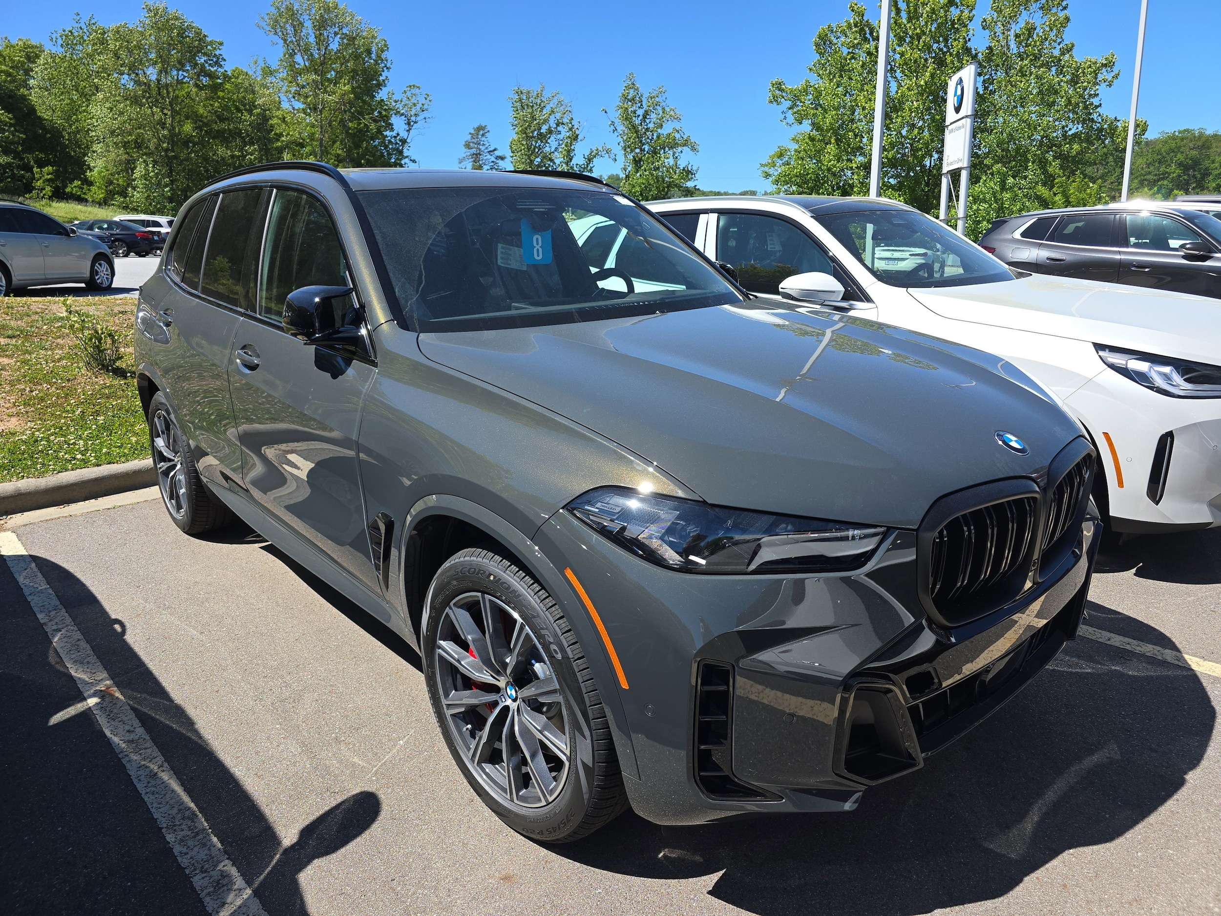 2026 BMW X5 M60i's photo