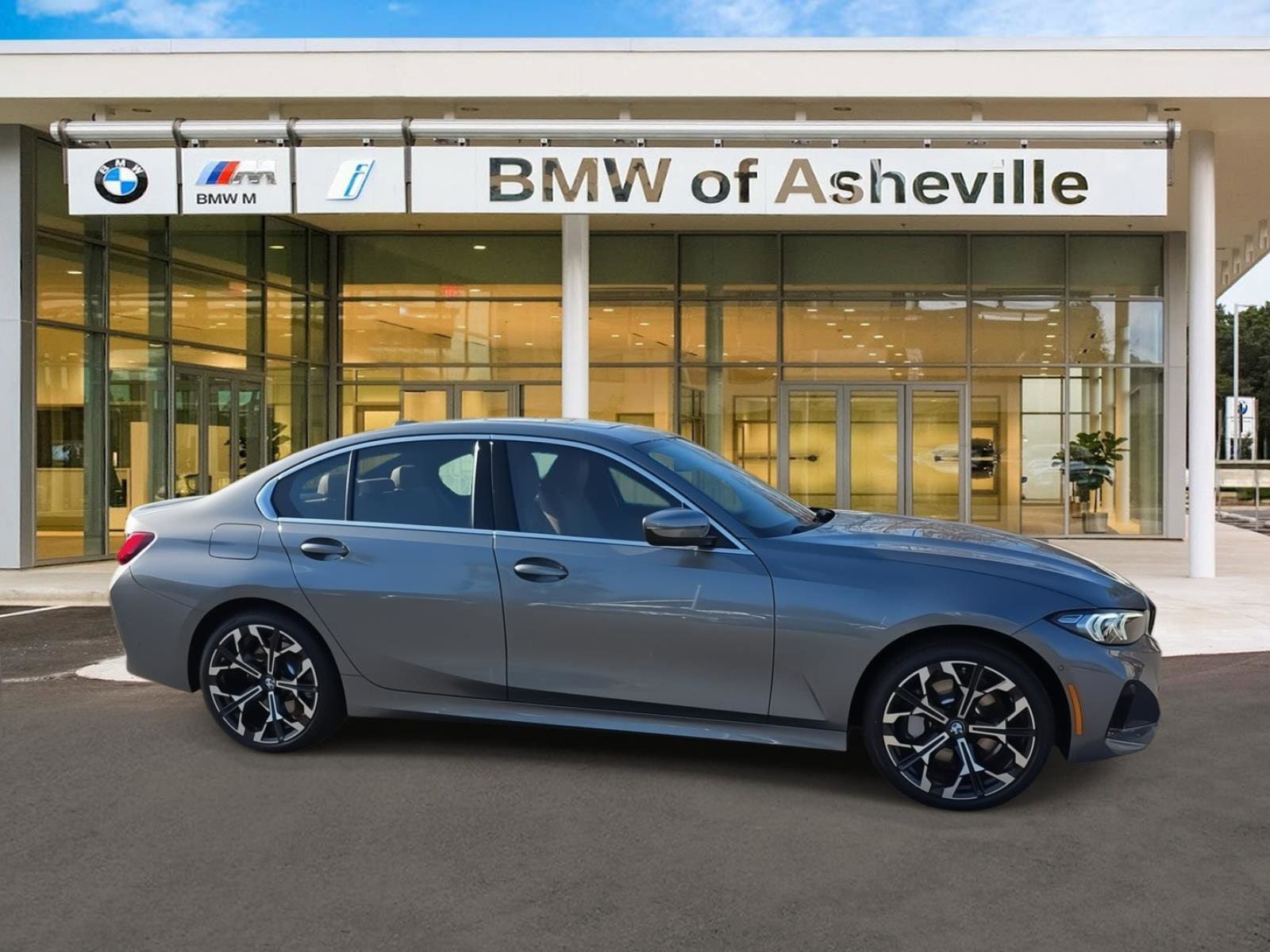 2026 BMW 3 Series 330i's photo