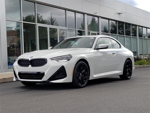 2025 BMW 230i Coupe 