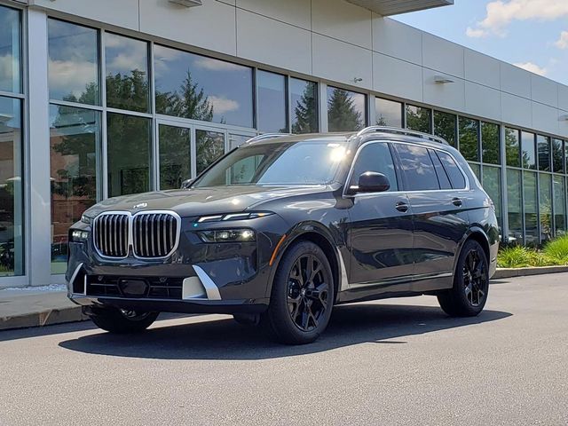 2026 BMW X7 40i's photo
