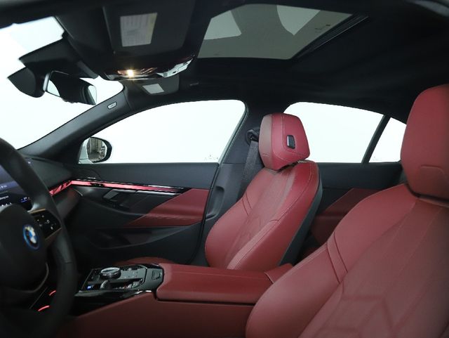 2025 BMW i5 40 - Photo 21