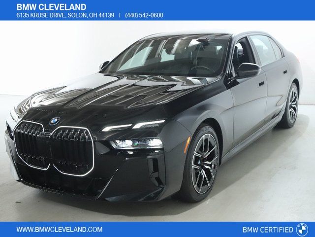 2025 BMW i7 M70's photo