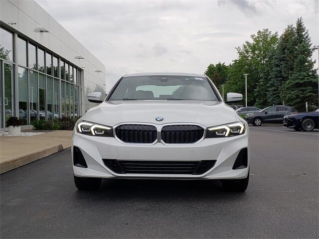2025 Bmw 330i xDrive photo 2