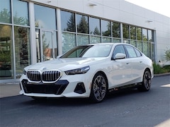 2026 BMW 550e xDrive Sedan