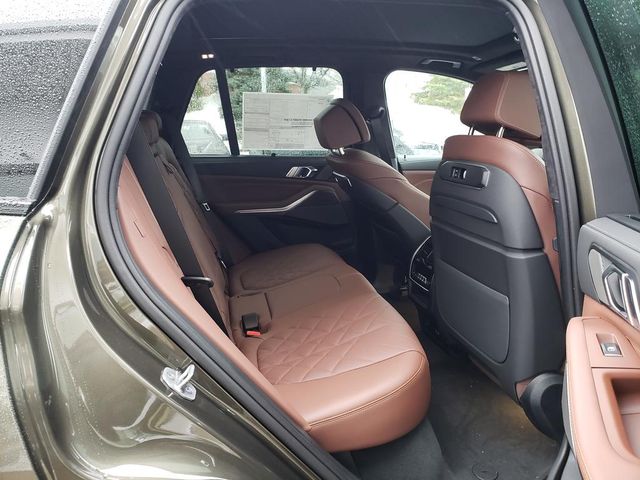 2026 BMW X5 M60i - Photo 17