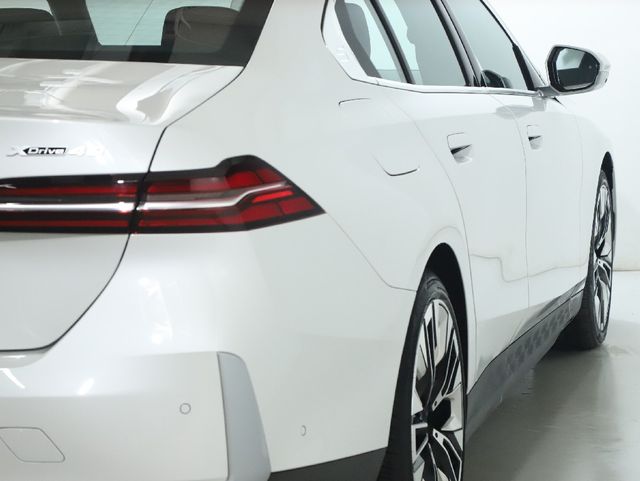 2025 BMW i5 40 - Photo 46