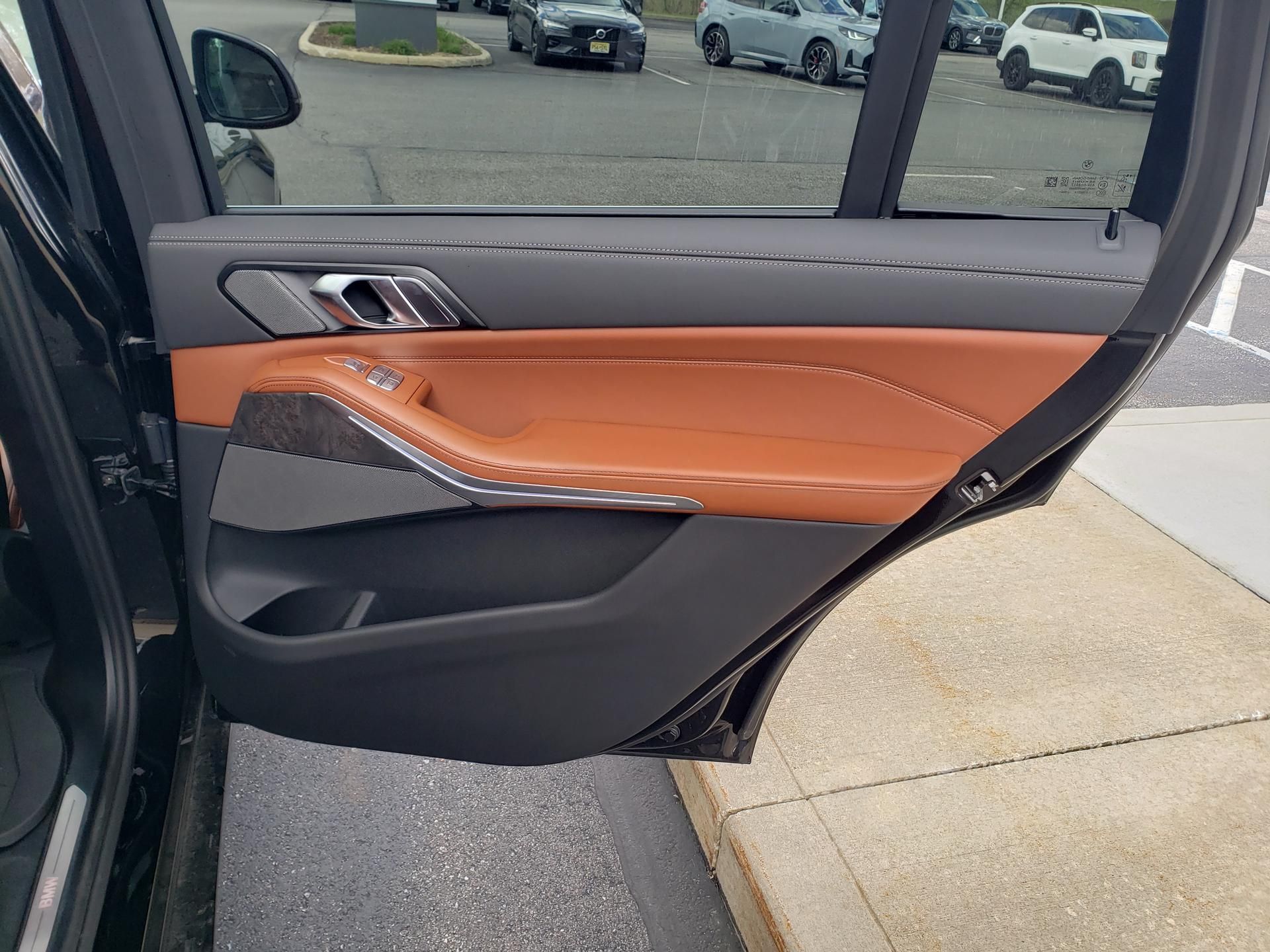2026 BMW X7 40i - Photo 18