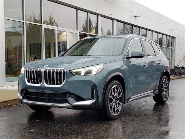2026 BMW X1 28i's photo