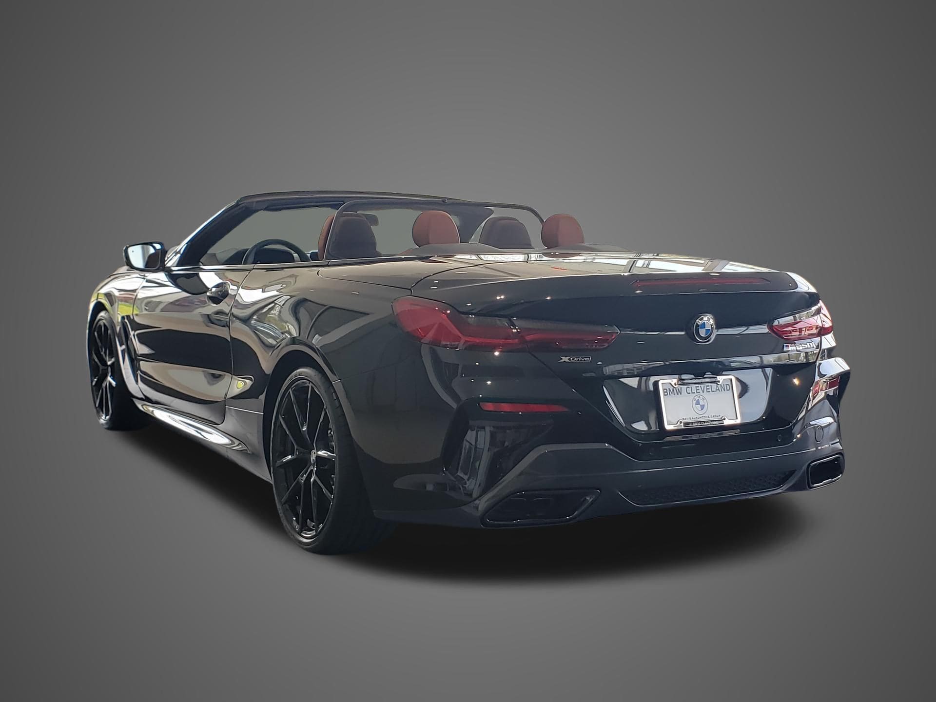 2026 BMW 8 Series M850i - Photo 7