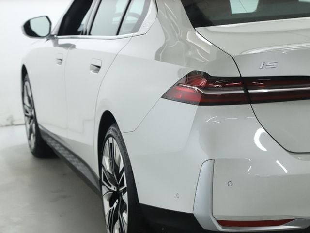 2025 BMW i5 40 - Photo 42