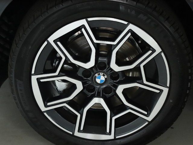 2025 BMW X1 28i - Photo 43