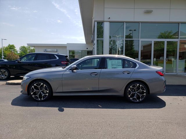 2025 BMW 3 Series 330i - Photo 8