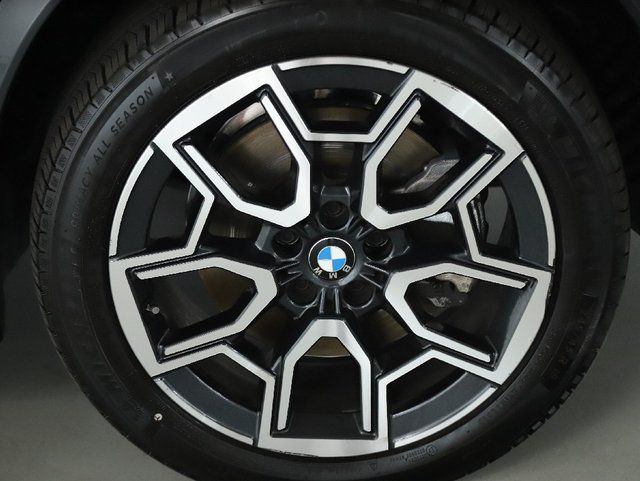 2025 BMW X1 28i - Photo 12