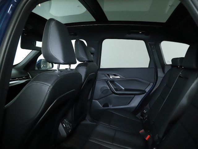 2025 BMW X1 28i - Photo 18