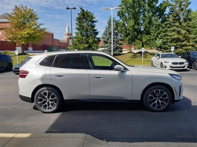 2026 Bmw X3 photo 2