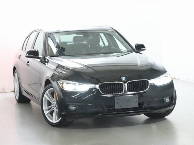 Used 2018 BMW 3 Series 320i with VIN WBA8A9C54JAH12177 for sale in Solon, OH