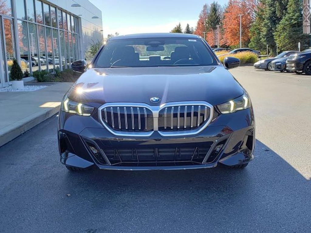 New 2026 BMW 530i xDrive Sedan