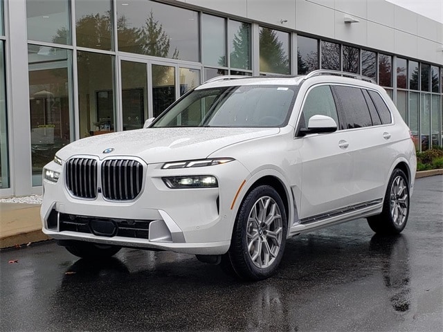 2026 BMW X7 40i's photo