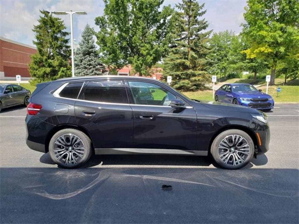 New 2025 BMW X3 30 xDrive SUV